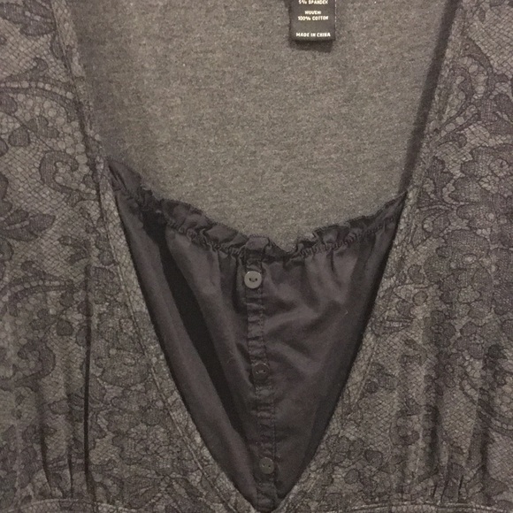 Lane Bryant top decorative T-shirt with a lace embroidery pattern. - Picture 2 of 9